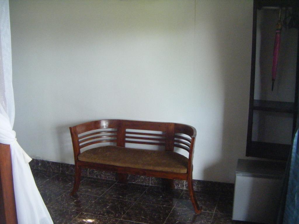 Alur Beach Homestay Amed Habitación foto