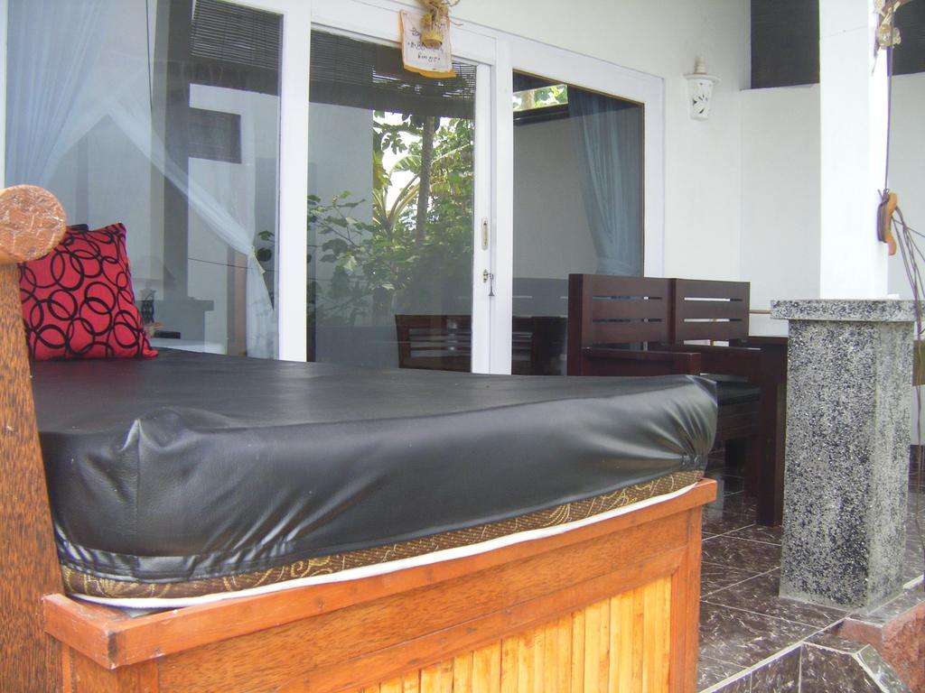 Alur Beach Homestay Amed Habitación foto